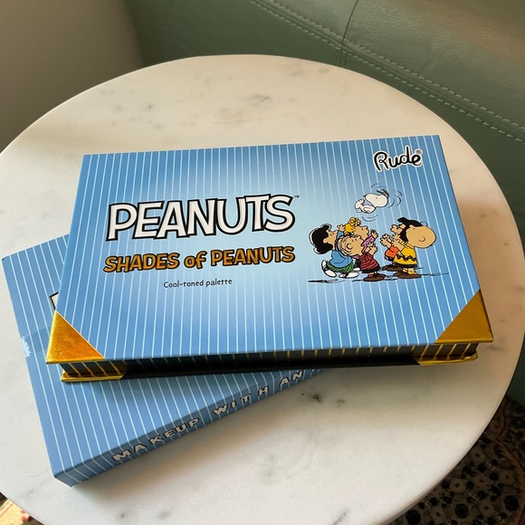 🥜Rude Cosmetics x Peanuts Cool Toned Palette - Picture 2 of 7